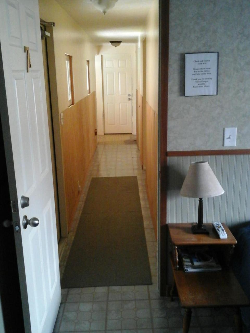 River Bend Motel Llc Spray 外观 照片